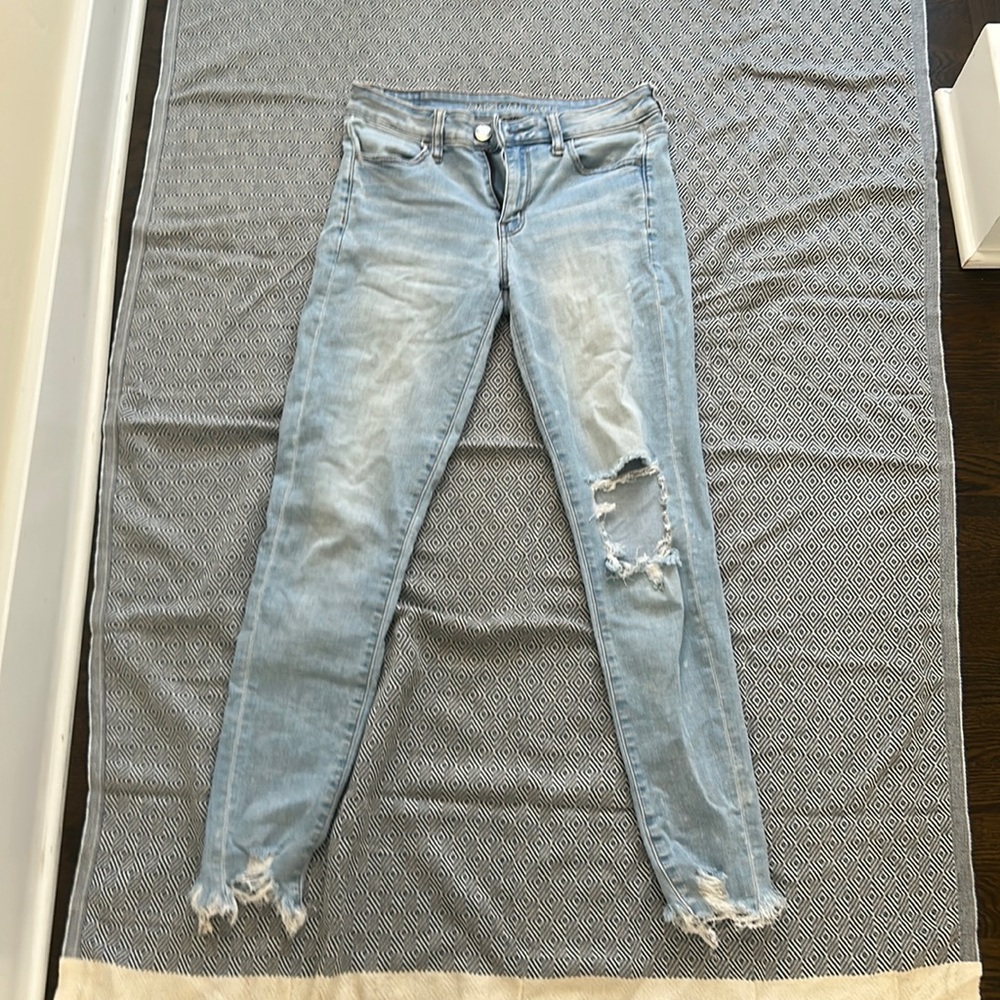 This is an American eagle super stretch Jean.